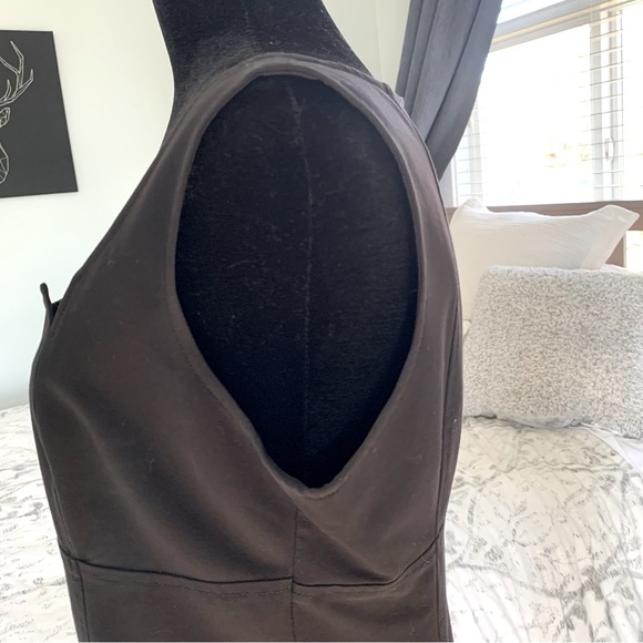 Classic Sexy Little Black Dress in excellent condition. Size Medium Mac & Jac - Picture 8 of 11